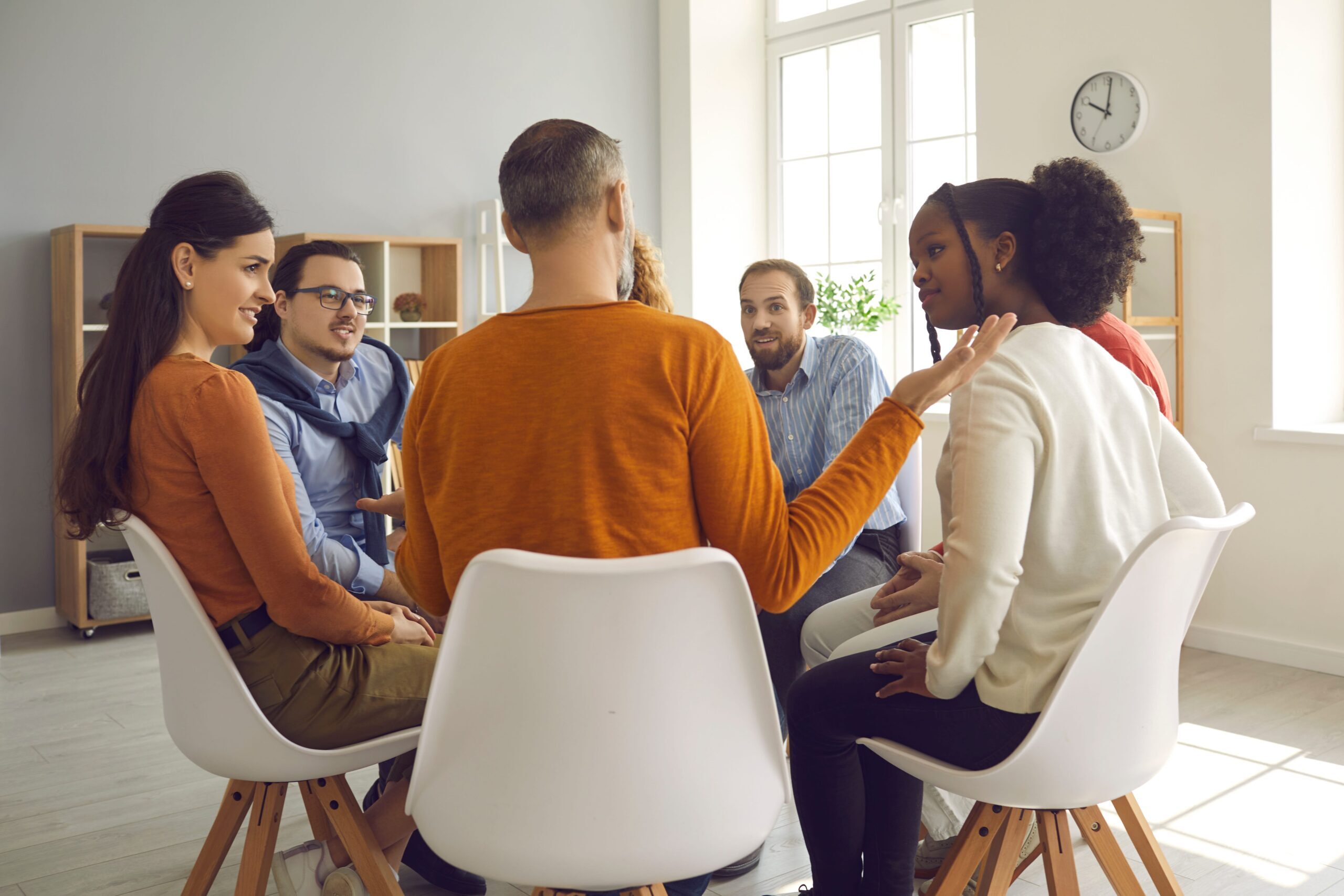 A group enjoys sharing during methamphetamine rehab in kentucky.