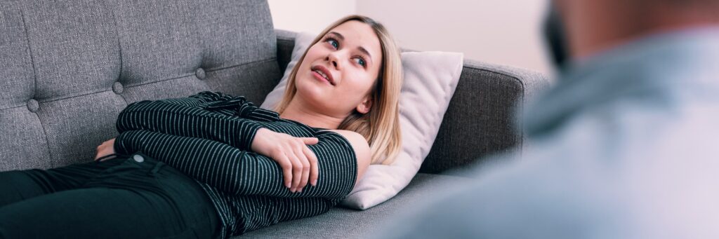 A woman participates in Individual therapy during inpatient mental health facilities in kentucky